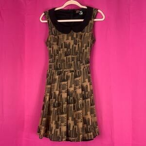 Yumi City Scape sleeveless brown and black a line dress, size med